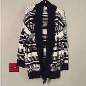 Mia and Tess Black and White Striped Women's fringe Sweater M
